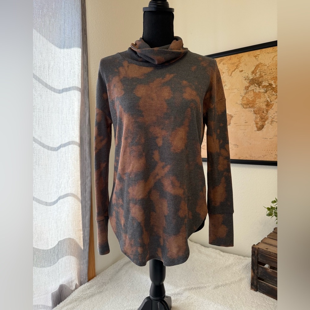 LulaRoe Aubrey cowl neck top XS